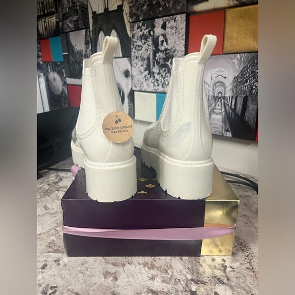 Steve Madden Sahara Boot - Picture 4 of 8